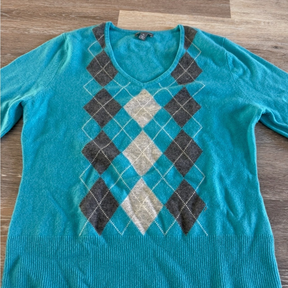 Apt. 9 Blue and Gray V-Neck Sweater with Soft Knit